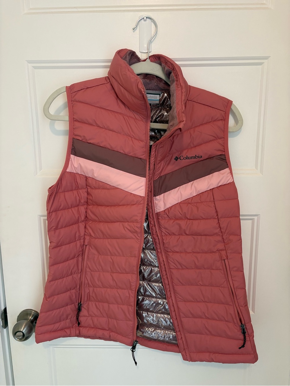 Columbia Women's Rose Pink Quilted Puffer Vest with Contrast Chevrons